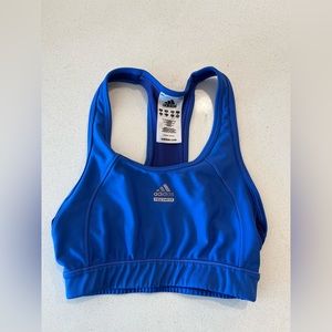 Adidas activewear bra, size S (almost new)